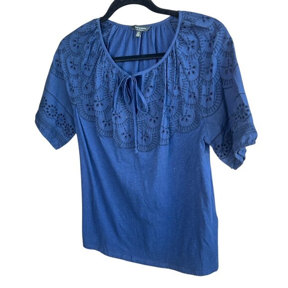 Lucky Brand Navy Blue Eyelet Peasant Tie Front 1/2 Sleeve Top Size Small - Picture 2 of 10